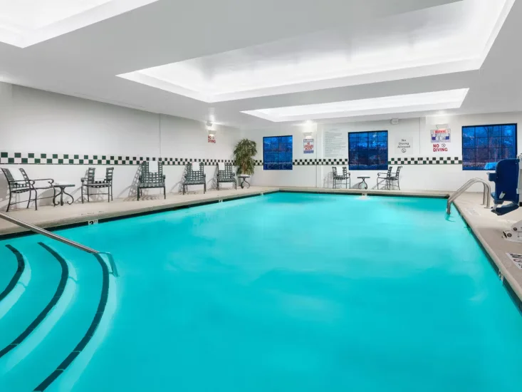 holiday-inn-hotel-and-suites-cary-3986710979-4x3-1