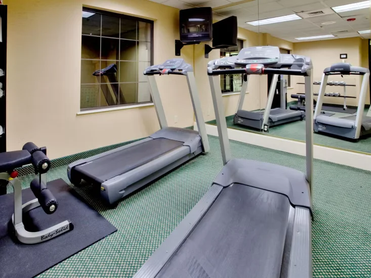 holiday-inn-hotel-and-suites-cary-4033740168-4x3-1